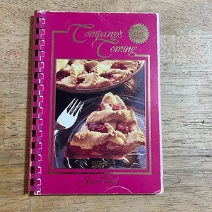 Company's Coming Pies by Jean Pare